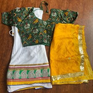 Indian Ethnic Wear - Traditional Chaniya Choli For Navratri - Green Patola